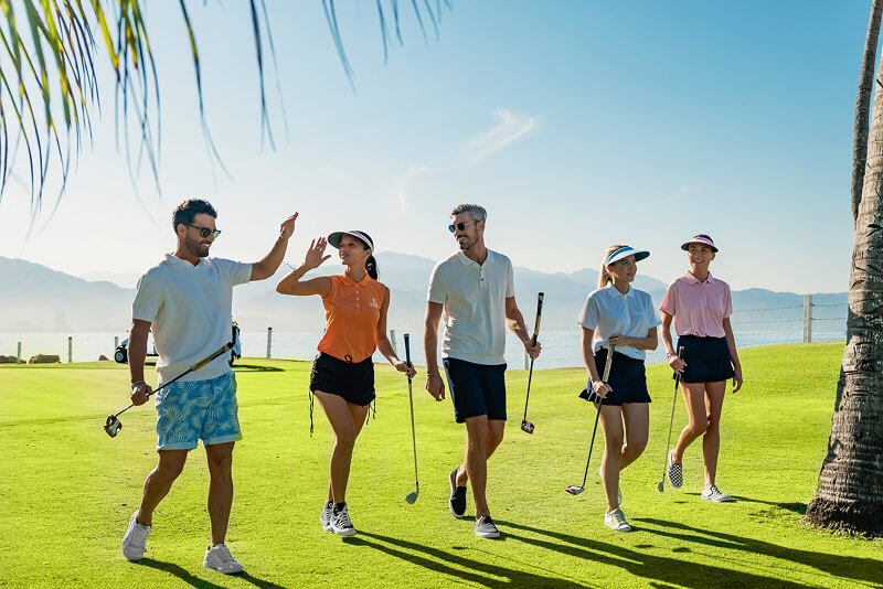 GOLF-Casa-Celas-Velas-Resorts-3,xlarge.1728923450 (1) 1 (1) The elegant Autumn by Ludovica Mascheroni