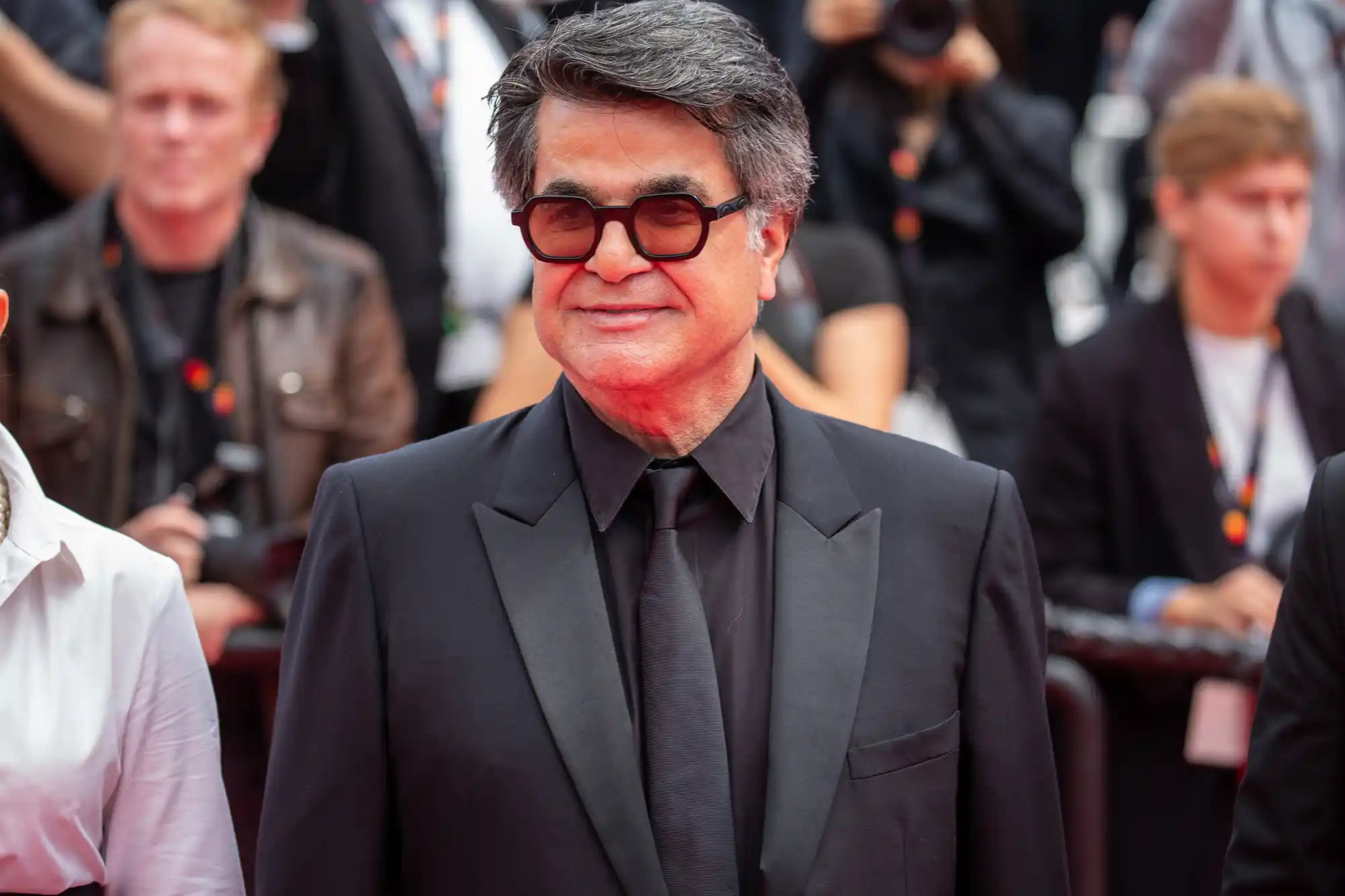 Jafar Panahi on Cannes Film Festival Red Carpet — Un Simple Accident premiere