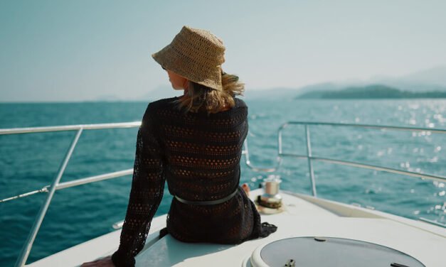 The Golden Hour: ALO’s Definitive Fashion Guide to Summer 2026