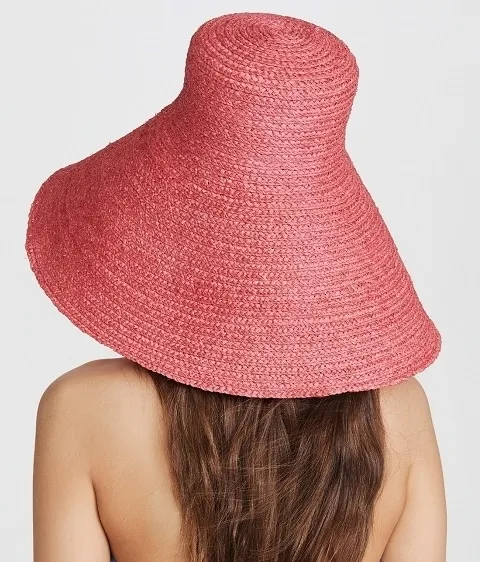 jacquemus straw hat alo magazine