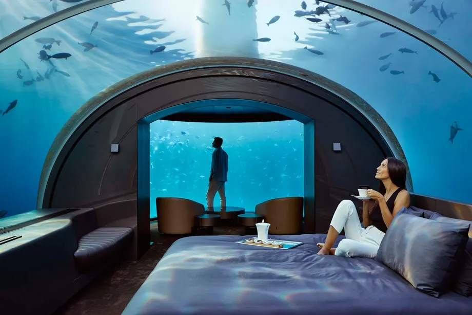 THE MURAKA Undersea Bedroom Daytime- ALO Magazine