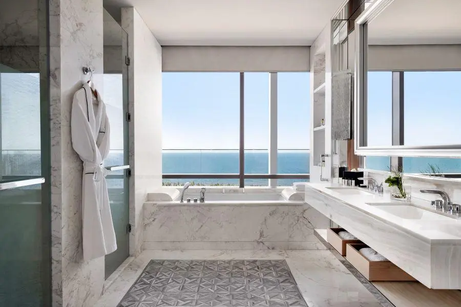 Shangri-La Jeddah King Suite - Master Bathroom