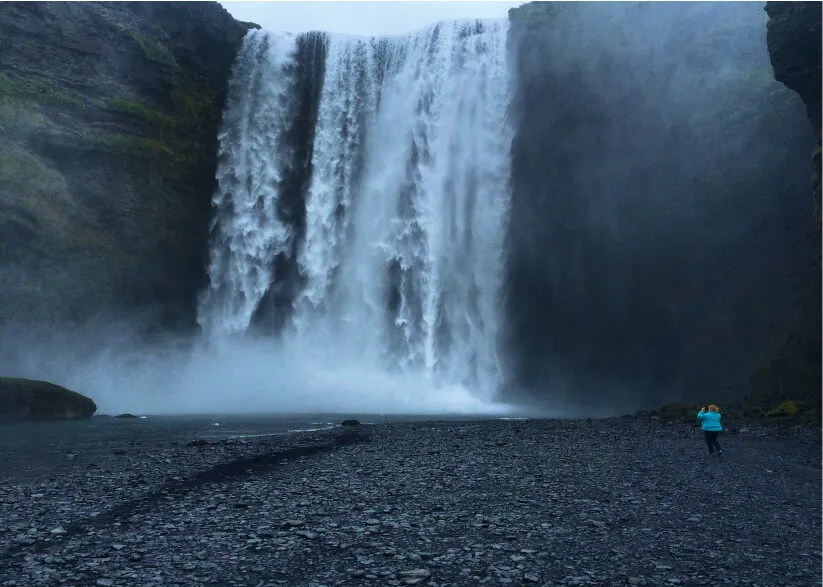 ChuckGraham_Waterfall_SouthernIceland_IMG090 1 (2) The elegant Autumn by Ludovica Mascheroni