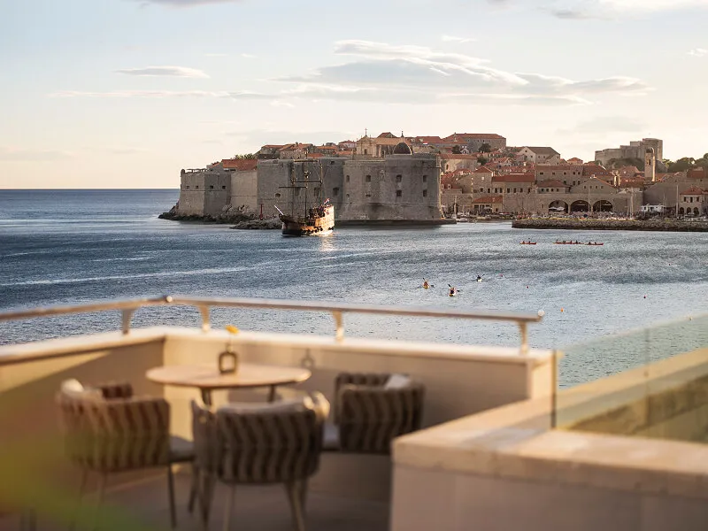 ALH_HotelExcelsiorDubrovnik_AbakusPianoBar_Terrace_3 1 (1) The elegant Autumn by Ludovica Mascheroni