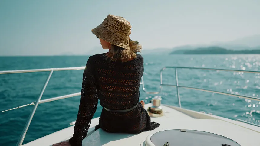 The Golden Hour: ALO’s Definitive Fashion Guide to Summer 2026